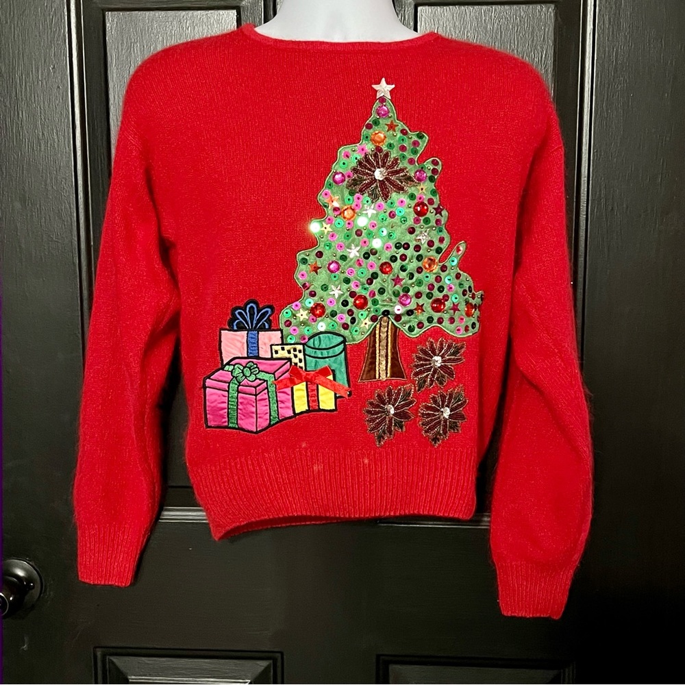 EUC Vintage South Dudley Soft Angora Christmas Sweater Beads Sequins Embroidered